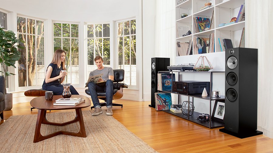 bowers-wilkins-603_lifestyle-negro altavoces-bowers-wilkins-603_lifestyle-negro